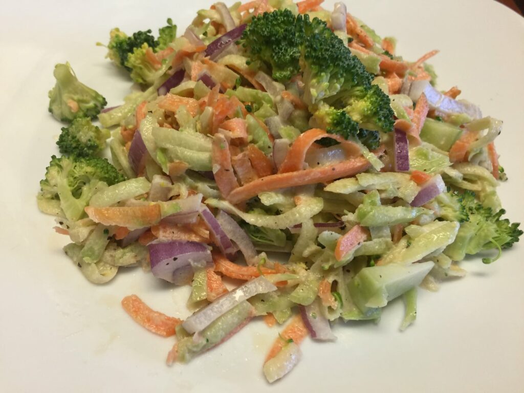 PALEO BROCCOLI SALAD